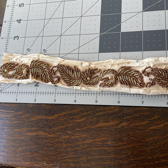 Copper beaded trim, gold/copper colored leaf motif, 18" (plus 10") - Picture 4 of 13